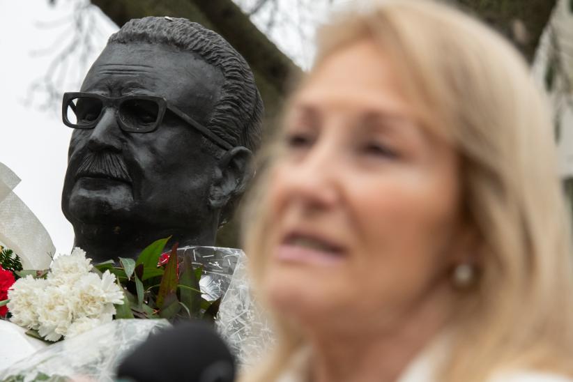 Homenaje a Salvador Allende