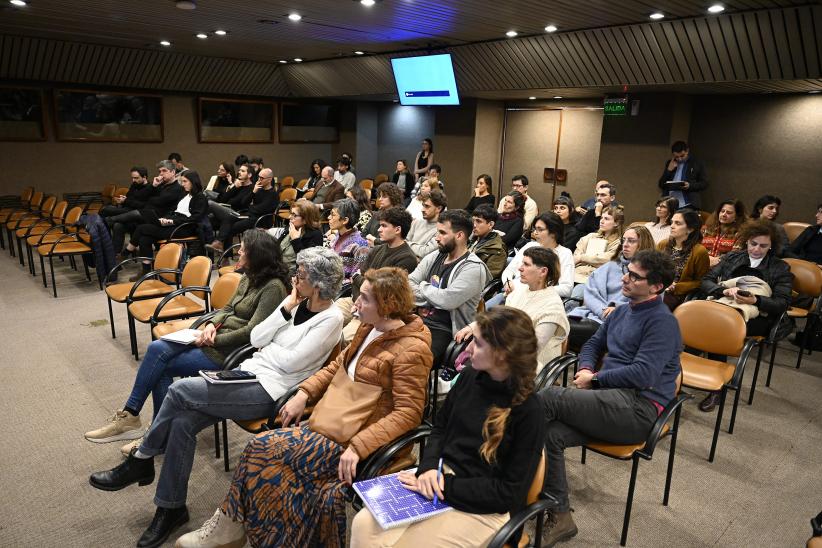 Charla del sociólogo y consultor en urbanismo Lawrence Barth