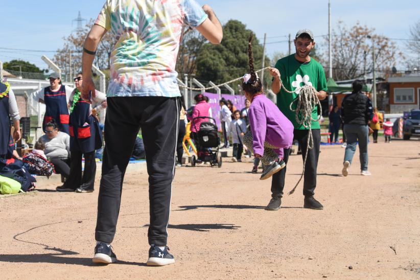 Peatonal barrial en el Municipio A