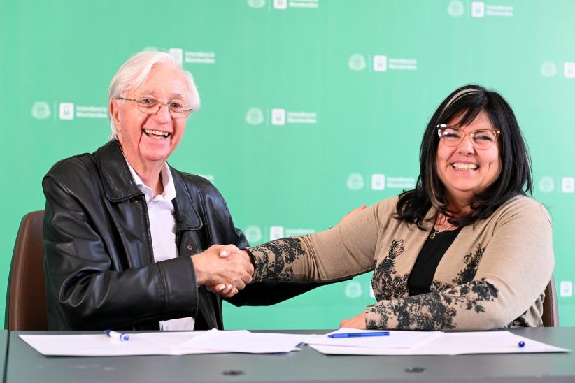 Firma de convenio con el Grupo Centro