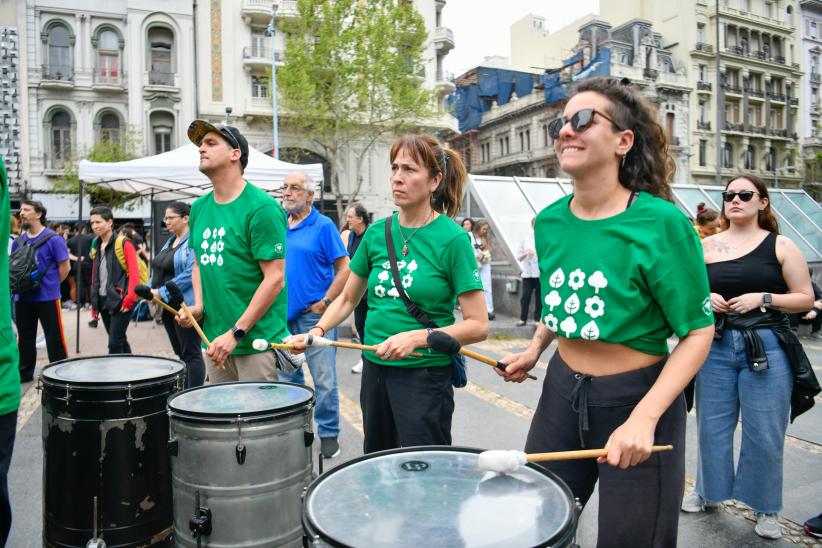 Actividades la plaza Fabini por el día de las plazas 