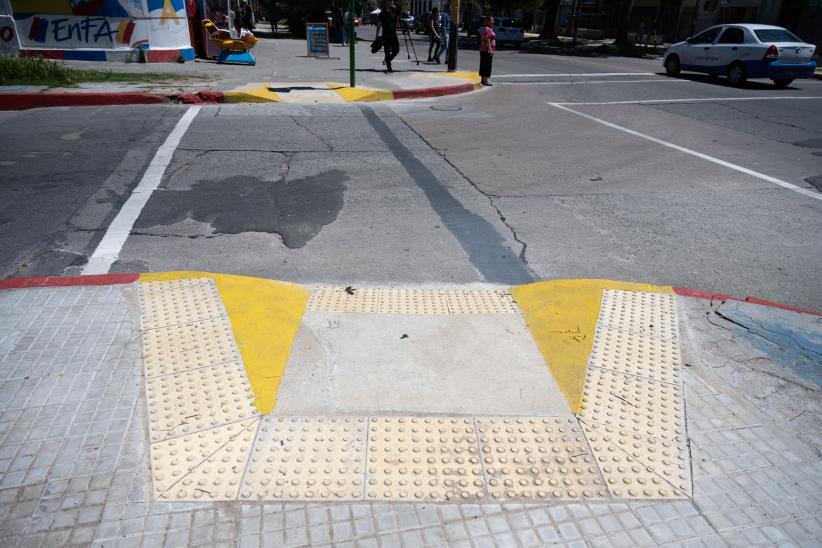 Recorrida por obras en la escuela Nº 212  por el programa Camino a Clase