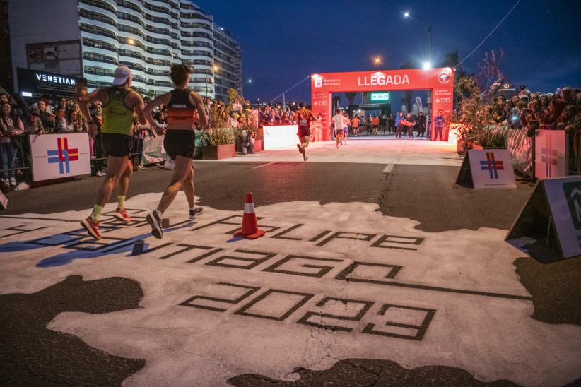 Llegada de ganadoras y ganadores de la carrera San Felipe y Santiago