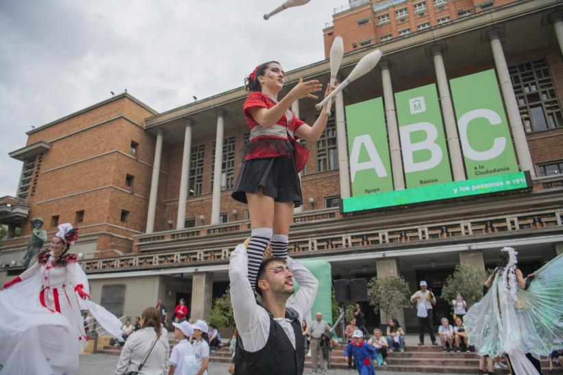 Entrega de sello Montevideo Más Verde a instituciones