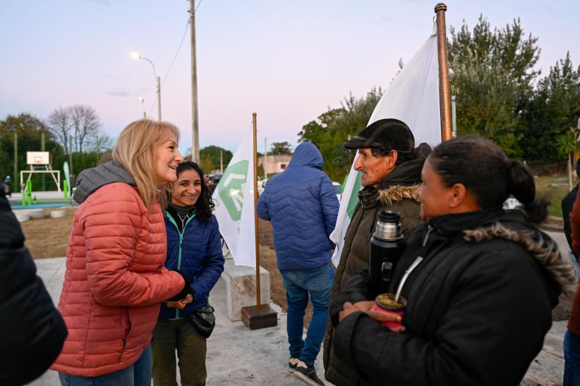 Inauguración de plaza Cañada Iyuí