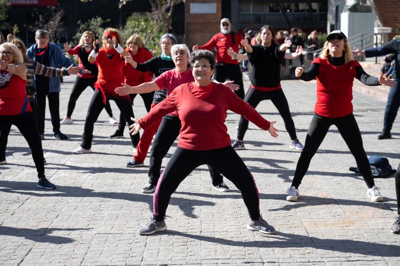 Actividad en la explanada de la Intendencia en el marco del día mundial de la Hipertensión Arterial