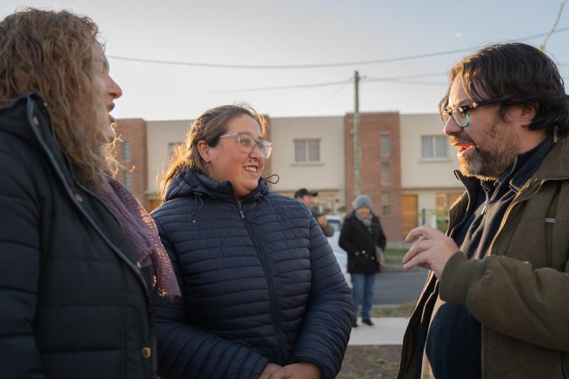 Inauguración de plaza en Pau 15 - Villa Farré