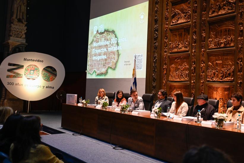 Presentación del libro: Montevideo 300 años: Trayectos, miradas, imágenes   