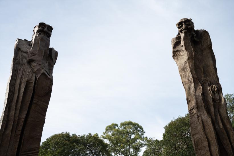 Inauguración de esculturas chinas en Parque Batlle