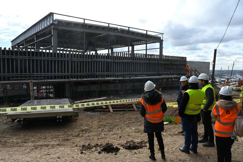 Autoridades de la Intendencia de Montevideo participan de recorrida por obra en Balcón del Cerro