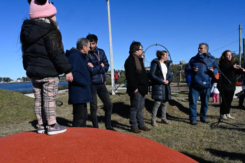 Inauguración de plaza en Berna y Vigo en el marco del proyecto Áreas Liberadas