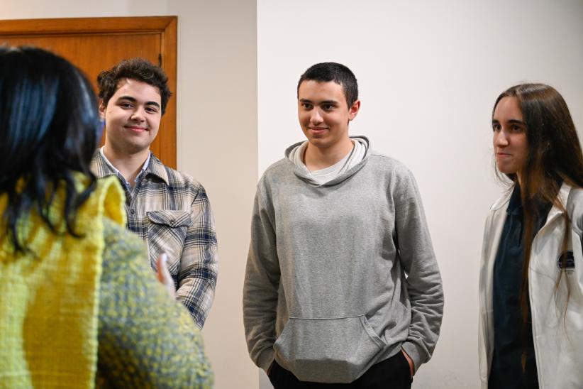 Encuentro con estudiantes de astronomía en el Planetario de Montevideo