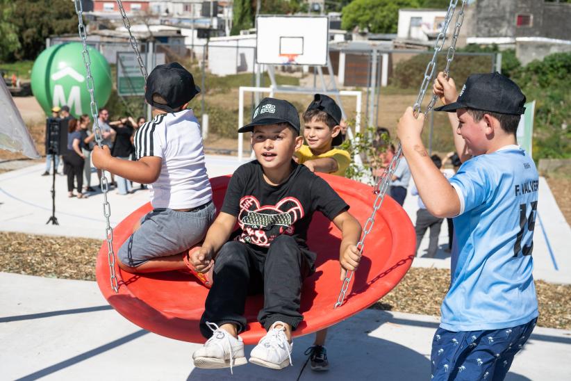 Inauguración de nueva plaza en Paso Morlán