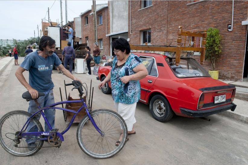 Asunto Especifico:Temas relacionados:Codigo de referencia: UY858Numero de registro: FMCMATitulo del Fondo: Fondo Municipal ContemporaneoTitulo de Subfondo: Montevideo ActualTitulo de Serie:Fecha de registro:Nombre del o de los productores: Centro