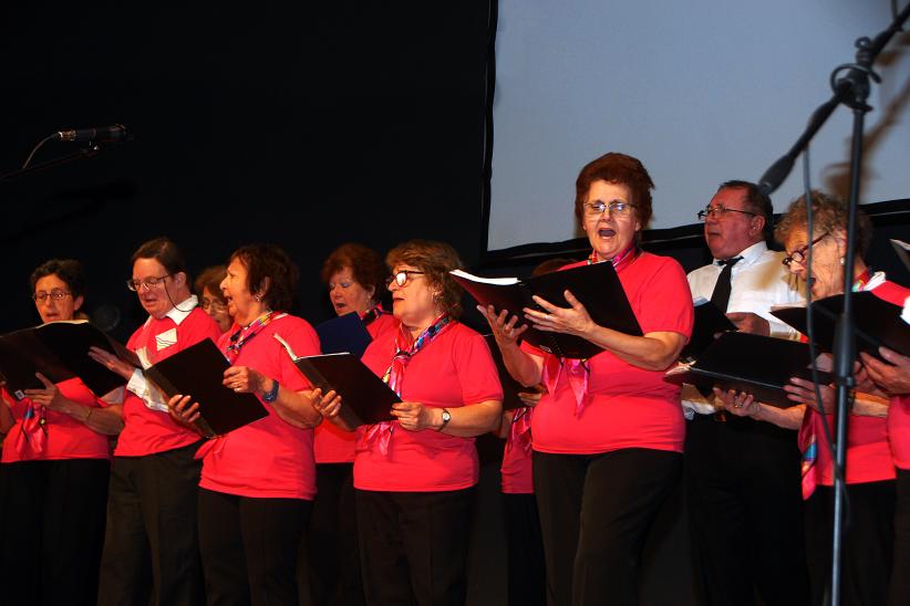 Festival de coros de adultos mayores