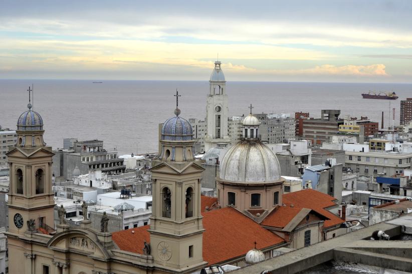 Ciudad Vieja desde edificio MTOP