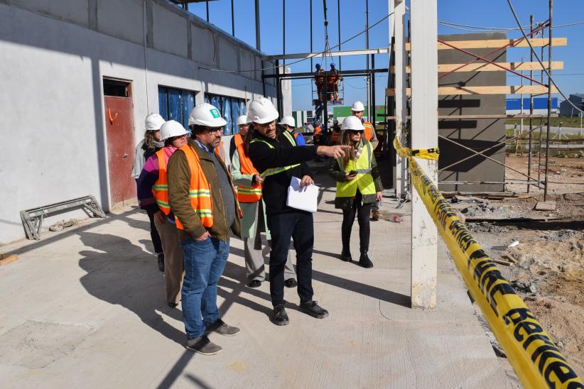 Intendente de Montevideo, Mauricio Zunino visita obras del Laboratorio de Bromatología