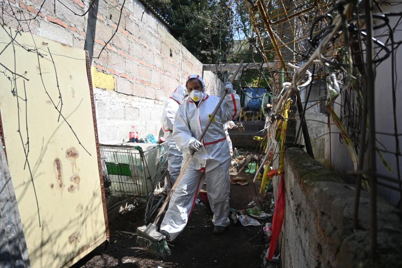 Operativo de limpieza en barrio Mercado Modelo