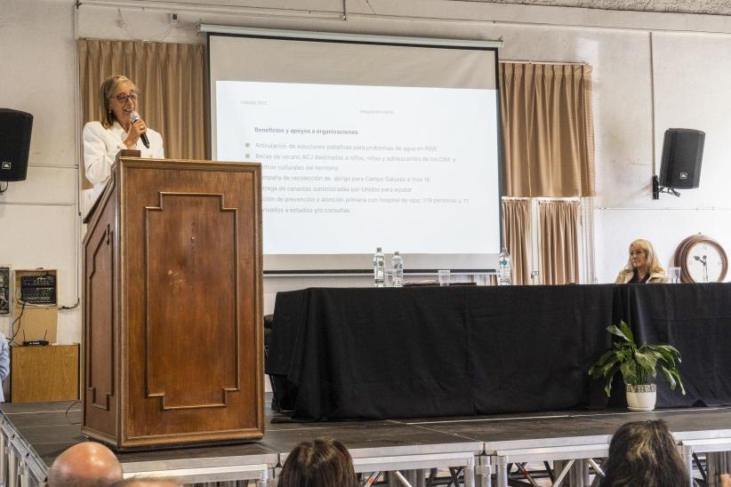 Montevideo abierta : Cabildo del Municipio E 