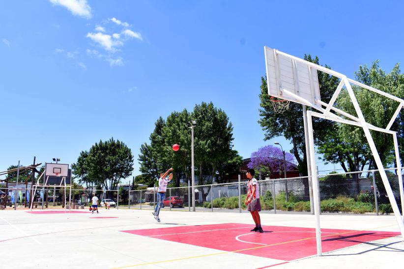 Inauguración de obras en plaza Porvenir