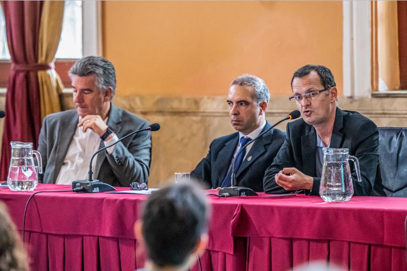 Participación de Guillermo Moncecchi en ceremonia de apertura del  XI Congreso Nacional de AIDS