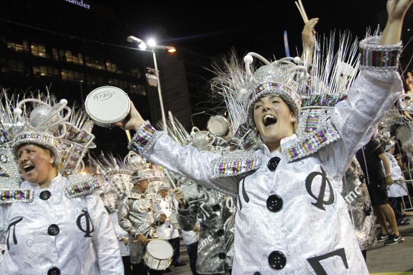 Desfile escuelas de samba avenida 18 de julio