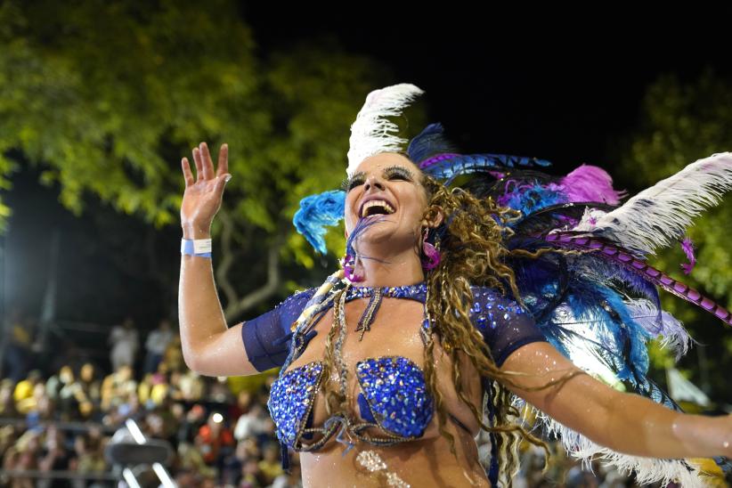 Desfile de Llamadas por Isla de Flores 