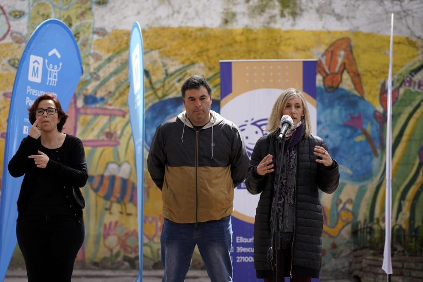 Inauguración de obras en la escuelas Grecia y Dardo Ortíz