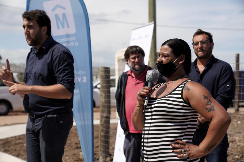 Inauguración de viviendas en el barrio Cauceglia