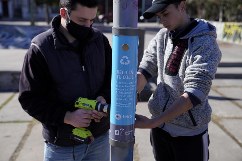 Instalación de contenedores para colillas 