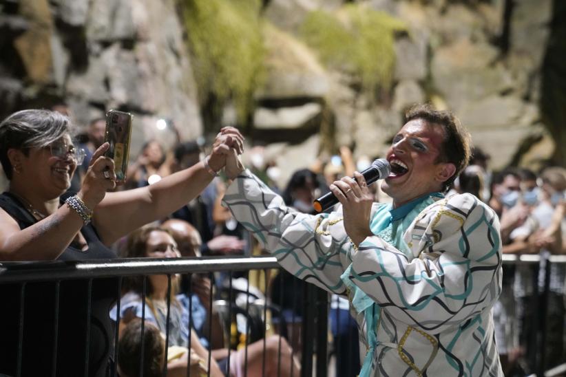 Desfile inaugural del Carnaval en las Canteras del Parque Rodó