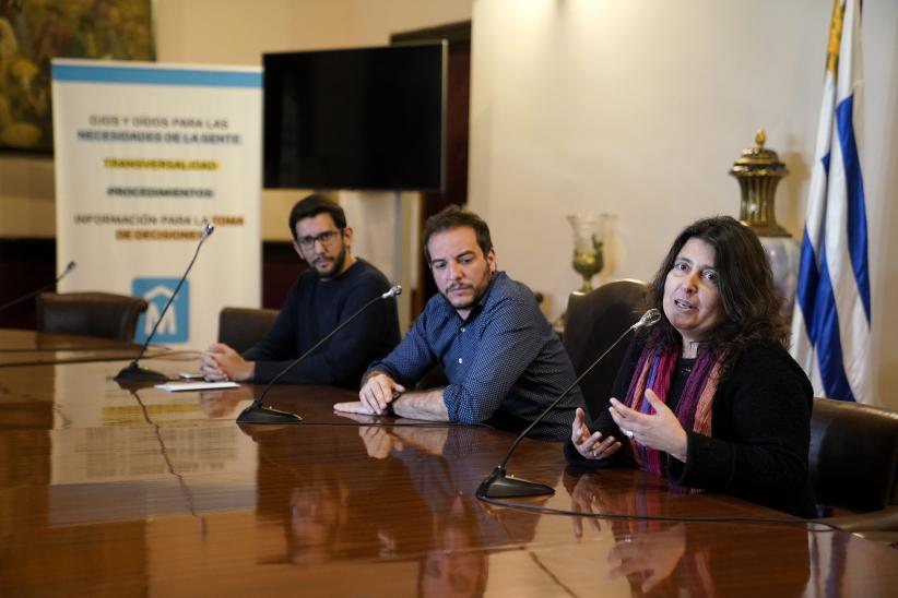 Conferencia de prensa sobre violencia de género en el Carnaval. 