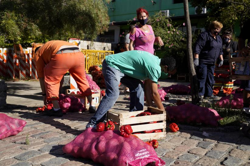 Entrega de alimentos e insumos a ollas populares 