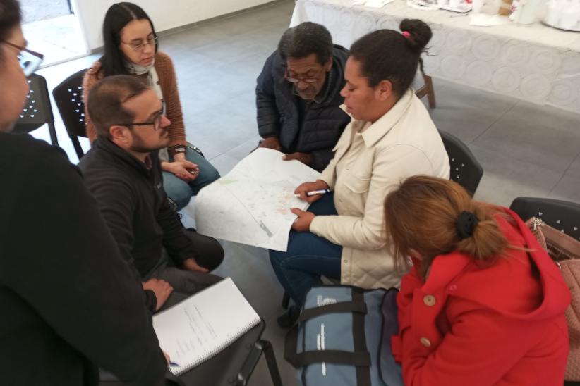 Taller de asentamientos y barrios populares con la comisión de asentamientos del CCZ 14