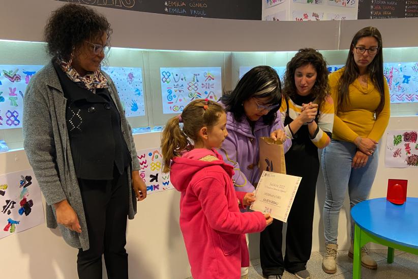 Entrega de premios exposición SellArte en el MuHAr