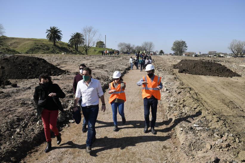 Recorrida por obras en  Ecoparque Idea Vilariño