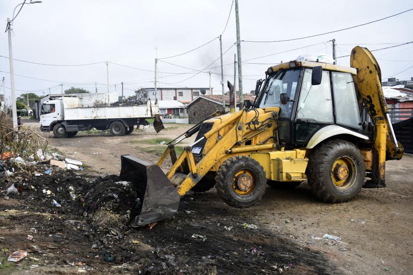 Limpieza en el barrio Aquiles Lanza