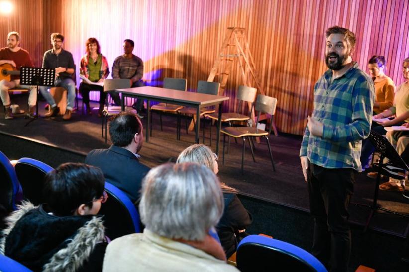 Lectura pública del Herrero y la Muerte, en el auditorio del Campus Regional de UTU de Rivera