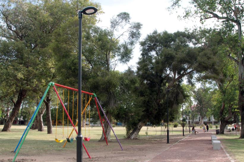 Inauguración de obras en Plaza Lázaro Gadea