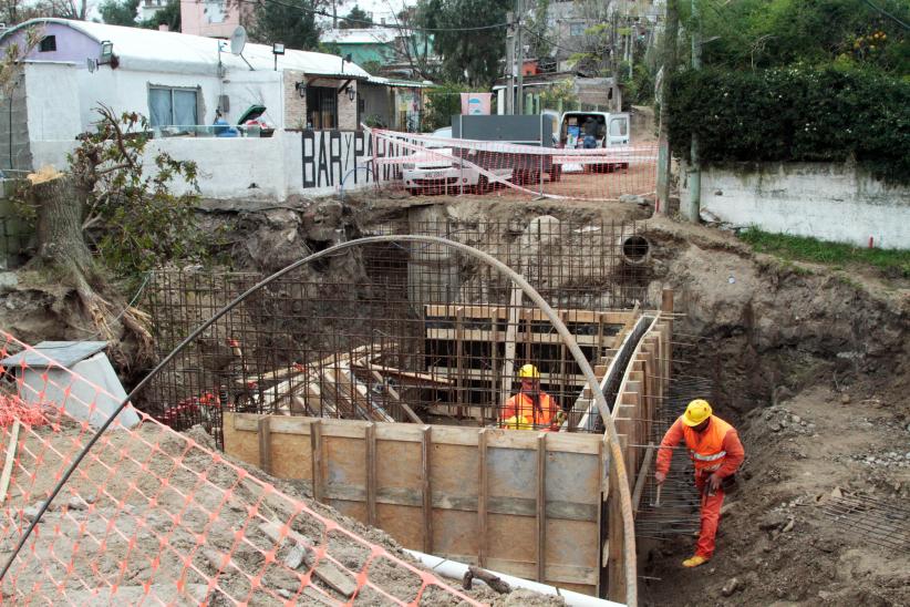 Obras de saneamiento en Playa Santa Catalina.