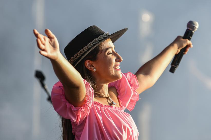 Catherine Vergnes en el festival «Acá Estamos» en el marco del Mes de las Mujeres