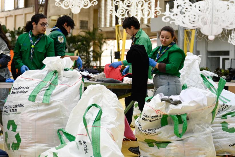 Clasificación de donaciones por Campaña del abrigo, en el Espacio Modelo 