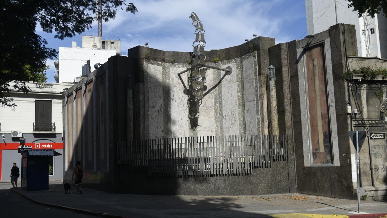 Monumento “El rio de la vida un espacio para la oracion”