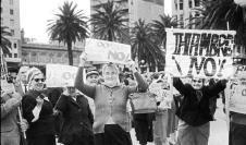  Movilización en reclamo de aumento de las jubilaciones. Plaza Independencia, 1964.