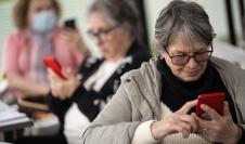 Curso de inclusión digital en el Parque de la Amistad