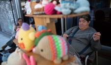 Feria de economía social y solidaria en la peatonal Sarandí