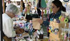 Feria de Economía Social y Solidaria en Plaza de los Treinta y Tres