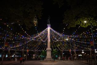 Luces en 18 de Julio por Carnaval