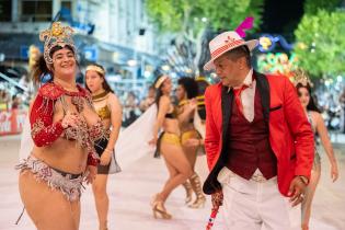 GRES Asabranca en el desfile de Escuelas de Samba