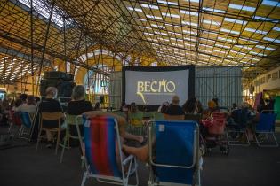 Cine al aire libre :  Becho